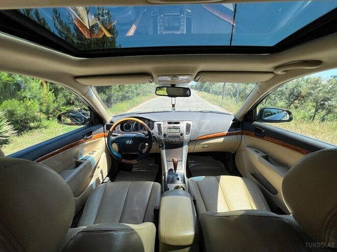 Hyundai Sonata-11