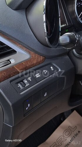 Hyundai Santa Fe-9