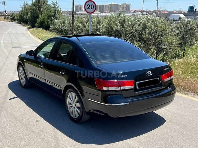 Hyundai Sonata-8
