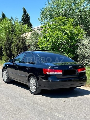 Hyundai Sonata-5
