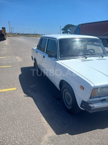 LADA (VAZ) 2107-4