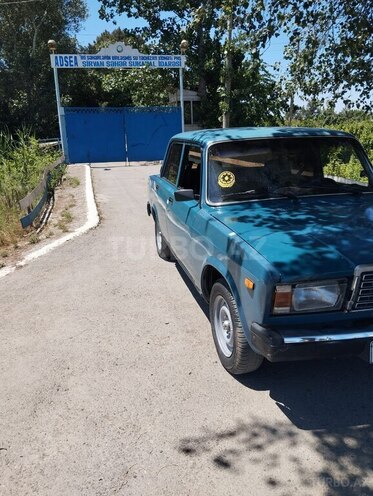 LADA (VAZ) 2107-2