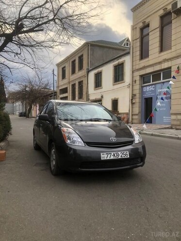 Toyota Prius-1