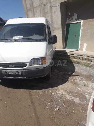 Ford Transit-5