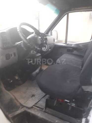 Ford Transit-2