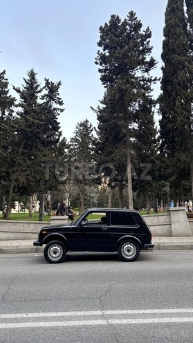 LADA (VAZ) Niva-21