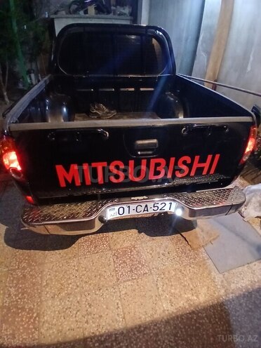 Mitsubishi L200-3