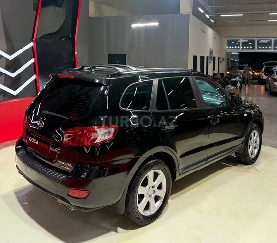 Hyundai Santa Fe-8