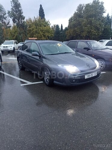 Renault Laguna-2