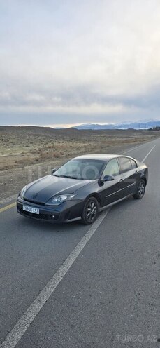 Renault Laguna-6