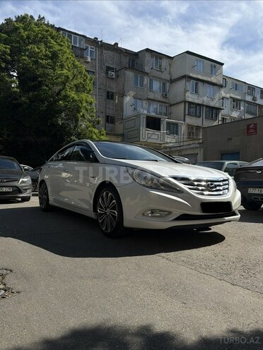Hyundai Sonata-2