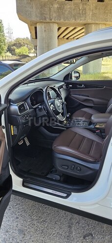 Kia Sorento-11