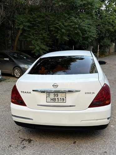 Nissan Teana-2