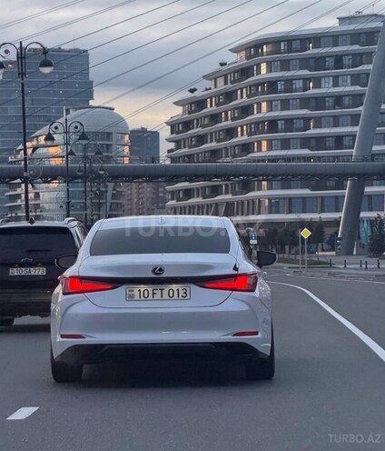 Lexus ES 300h-5