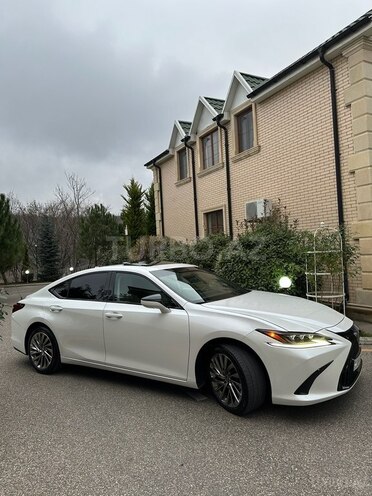 Lexus ES 300h-9