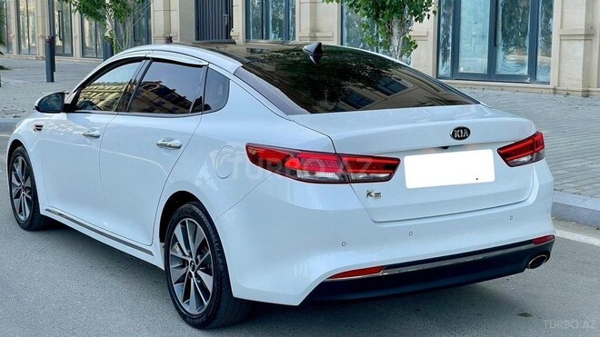 Kia K5-7