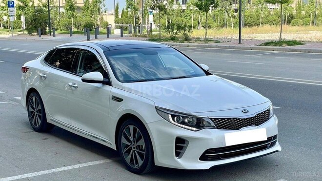 Kia K5-4