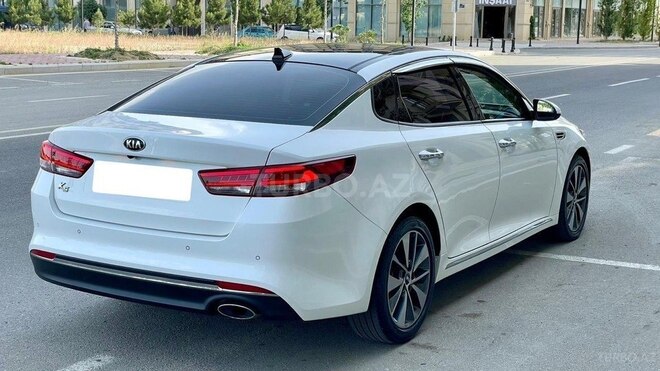 Kia K5-8