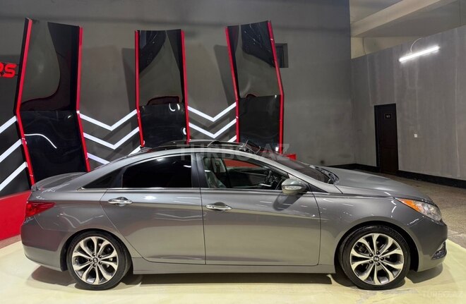 Hyundai Sonata-6