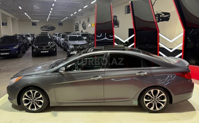 Hyundai Sonata-8