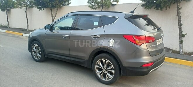 Hyundai Santa Fe-5
