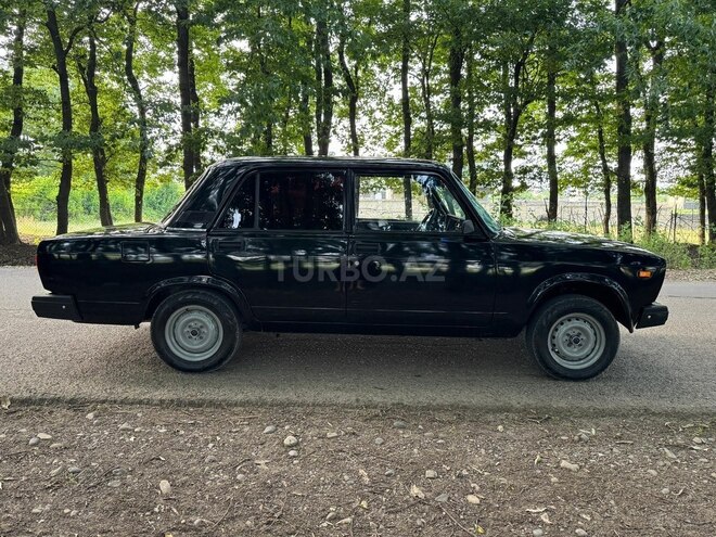 LADA (VAZ) 2107-5