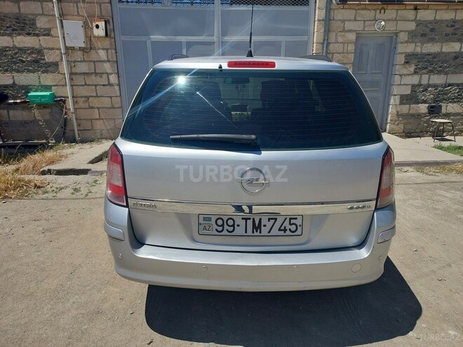 Opel Astra-2
