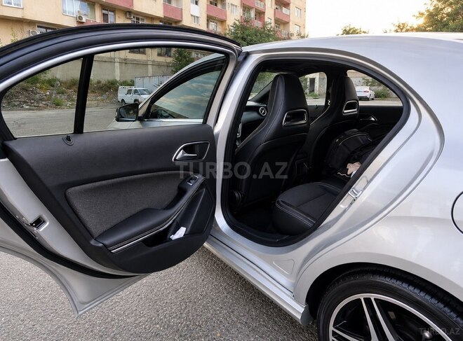 Mercedes A 180 2015, 50,450 km - 1.6 l - Bakı