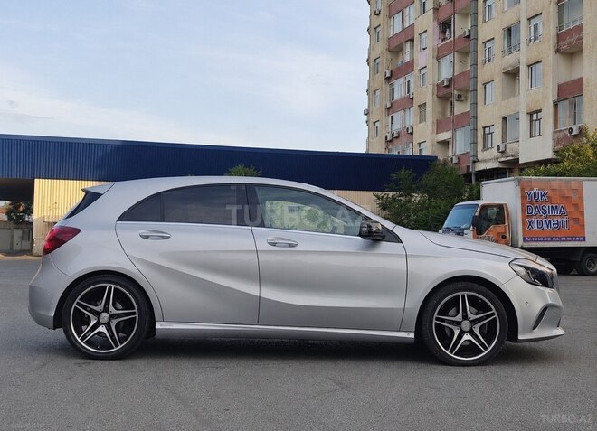Mercedes A 180 2015, 50,450 km - 1.6 l - Bakı