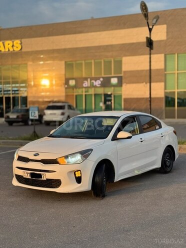Kia Rio-7