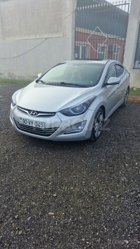 Hyundai Elantra-1