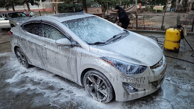 Hyundai Elantra-9