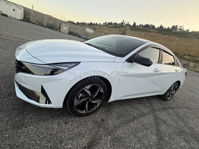 Hyundai Elantra-7