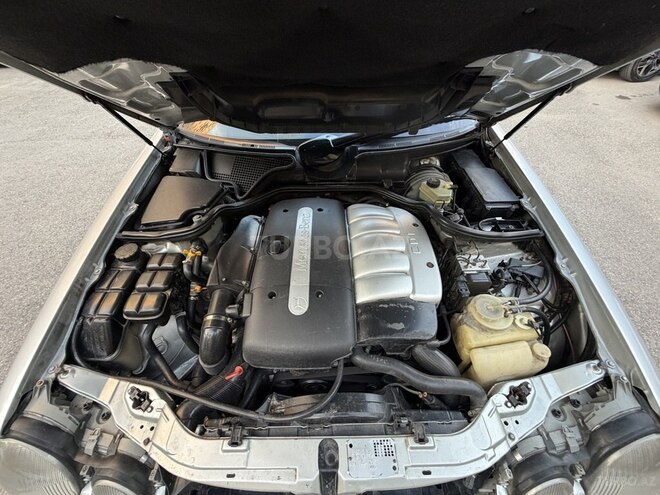 Mercedes E 270-20