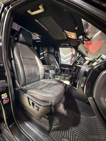 Land Rover Discovery-18