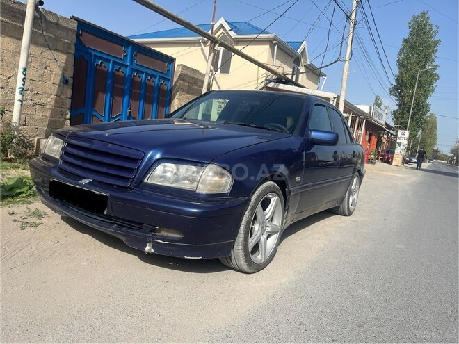 Mercedes C 200-1