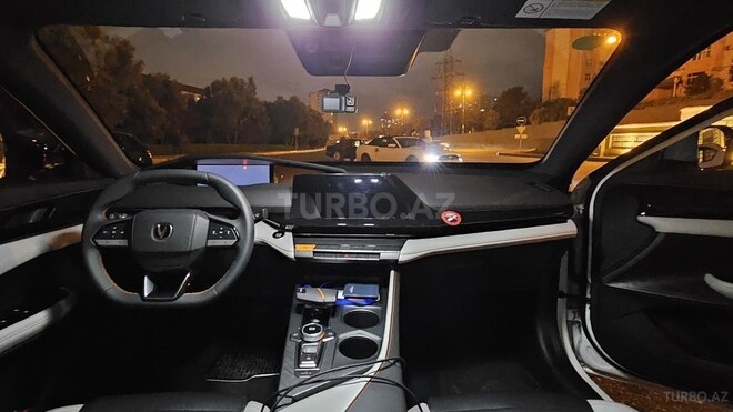 Changan Uni-V iDD-7