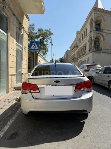 Chevrolet Cruze-2