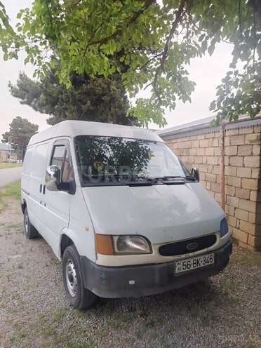 Ford Transit-1