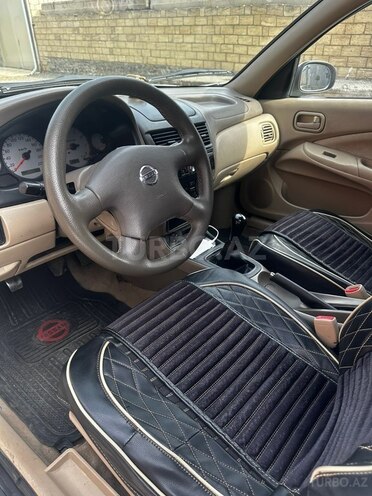 Nissan Sunny-7