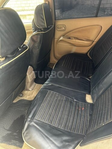 Nissan Sunny-10