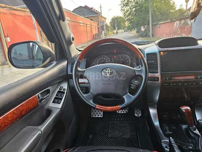 Toyota Land Cruiser Prado-10