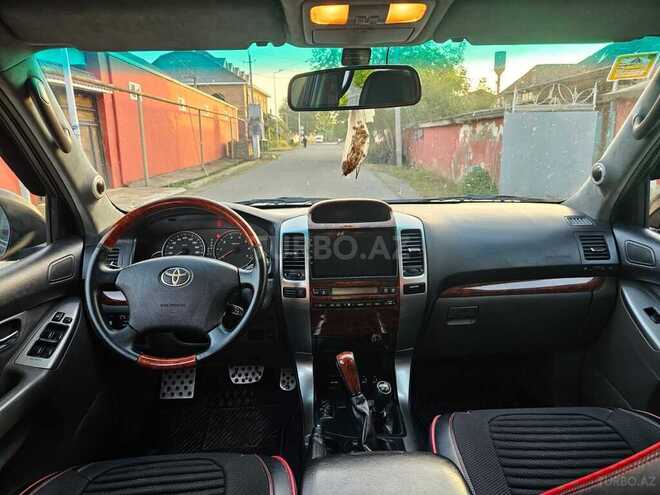 Toyota Land Cruiser Prado-9