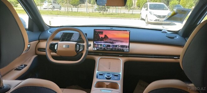 Geely Galaxy Starship 7-3