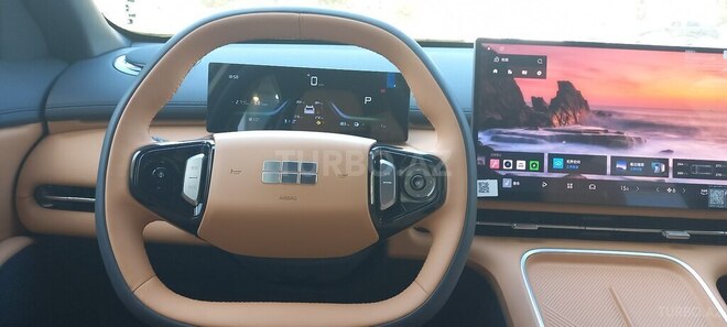 Geely Galaxy Starship 7-8