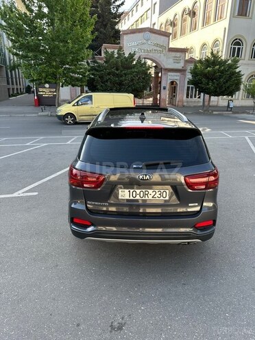 Kia Sorento-8