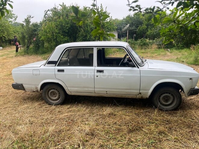 LADA (VAZ) 2107-4