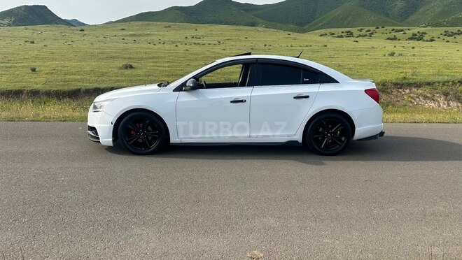 Chevrolet Cruze-4