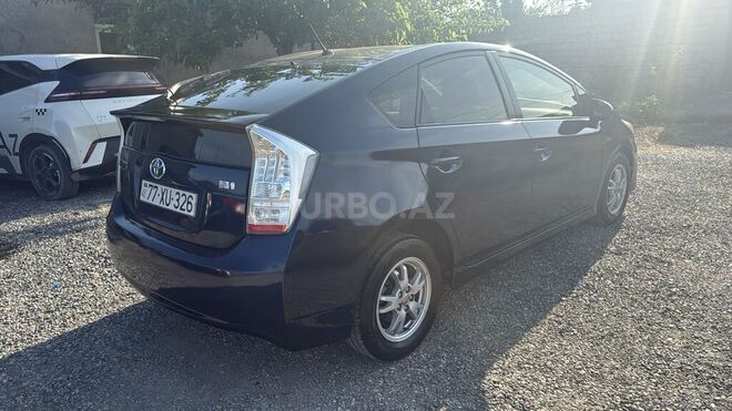 Toyota Prius-5