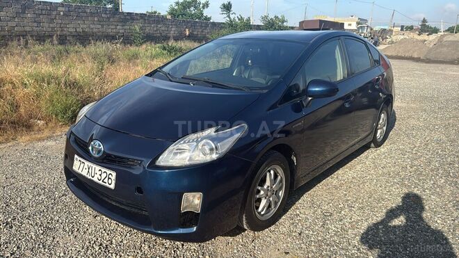 Toyota Prius-4